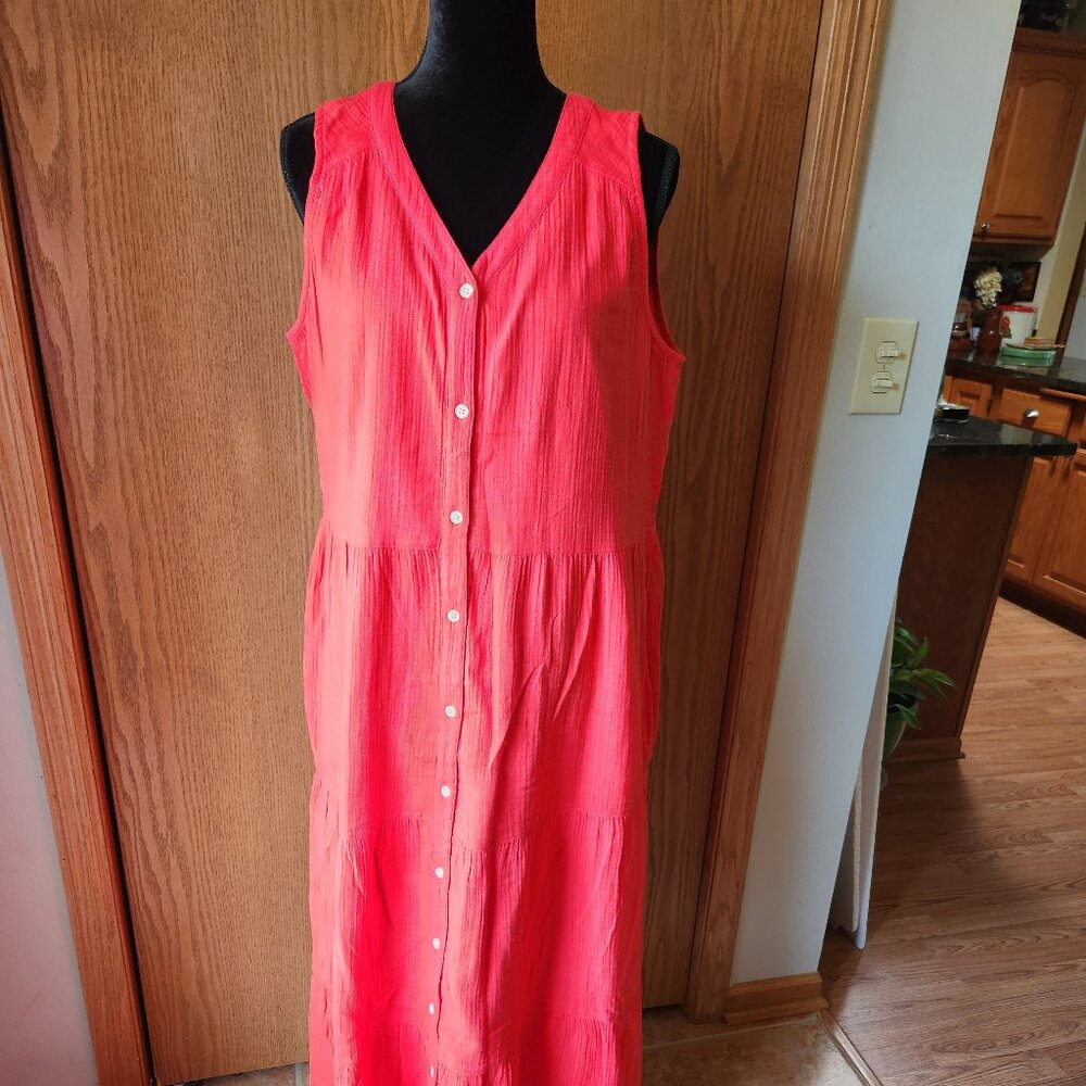 Summer gauze tiered lined maxi dress in coral color Sleeveless button front PXL